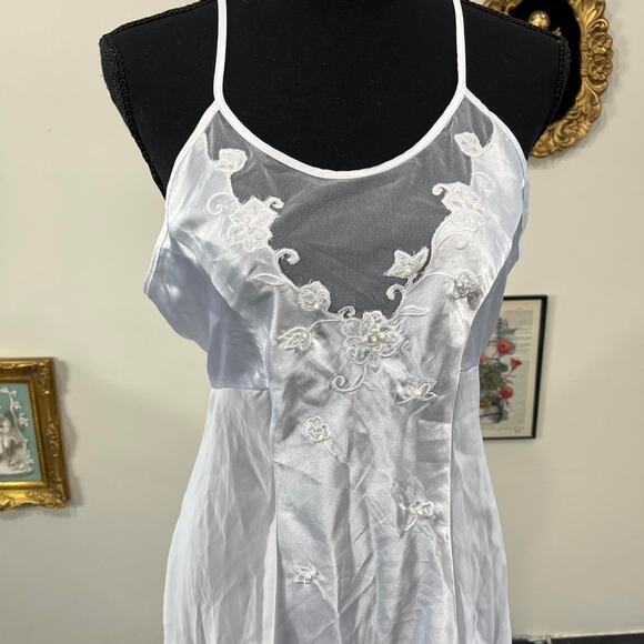 Vintage Y2K Cinema Etoile White Sheer Embroidered Babydoll Slip size M - Picture 2 of 5
